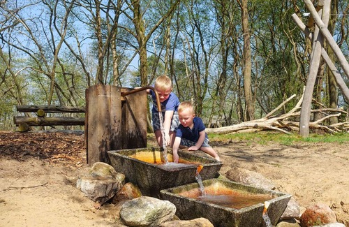 Ruinen Ski Chalet | Comfortable chalet, in a beautiful holiday park