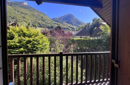 Cauterets Apartment | Comfortable chalet in Cauterets with parking and balcony