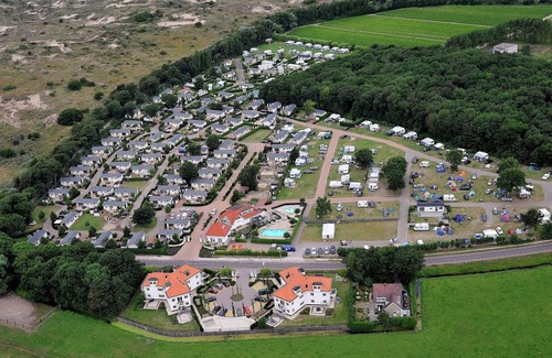 Municipality of Noordwijk Ski Chalet | Comfortable chalet with dishwasher in Noordwijk