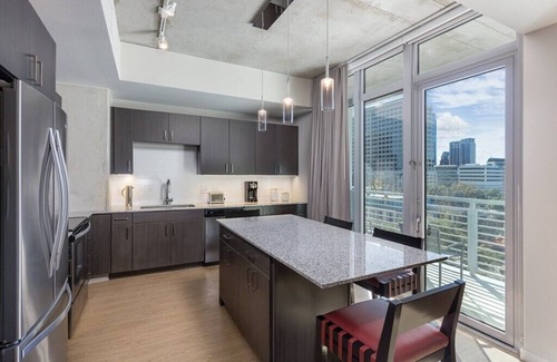 Civic District Apartment | Comfortable Club Wyndham Austin, Studio, Discover Stories Untold