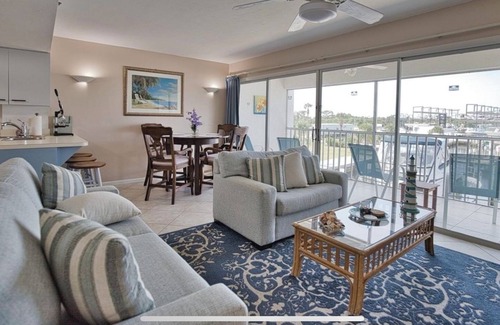 Englewood Condo | Comfortable Condo w/marina and ICW views & Private Beach Access