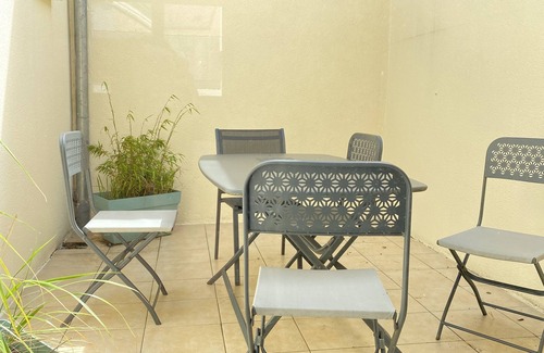 Rang-du-Fliers House | Comfortable cottage with enclosed parking