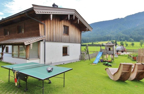Griessen House | Comfortable Cottage near Ski Area in Leogang
