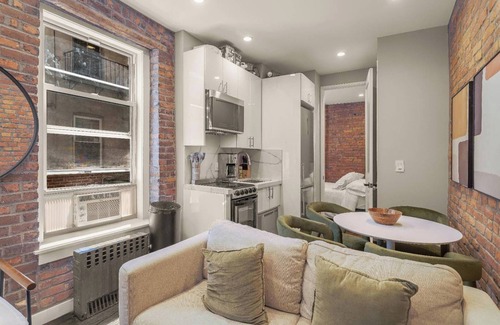 East Village Apartment | Comfortable & Cozy 2BR Home Near Union Square