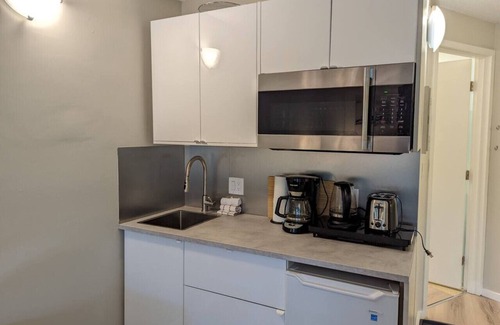 Whistler Creekside Condo | Comfortable Creekside Studio - close to lifts.