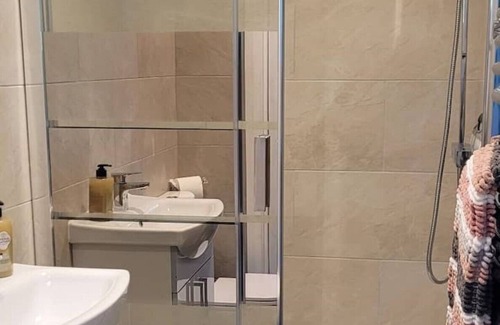 Boston Apartment | Comfortable double ensuite apt
