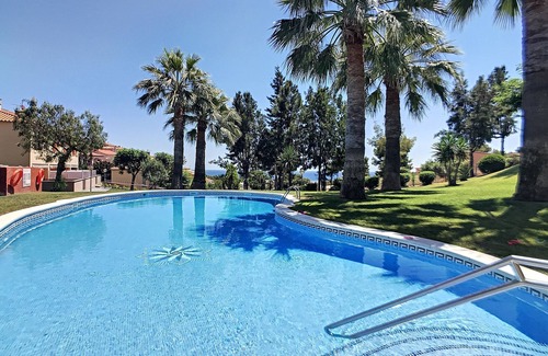 Calafell House | Comfortable family home with pool and near beach - quiet co