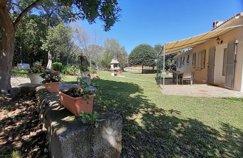 Santa-Maria-Poggio Villa | Comfortable detached house close to the beach with quiet garden