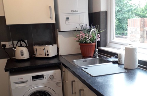 Bedford House | Comfortable fully equipped house in popular area