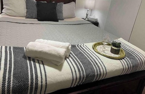 Riverside House | Comfortable Getaway, Business class, fast wifi