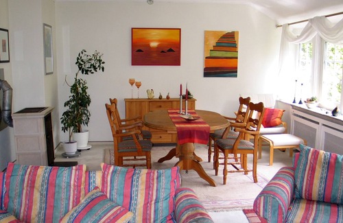 Nieheim Apartment | Comfortable holiday apartment in an idyllic location at the edge of the forest