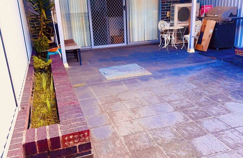 Parramatta House | comfortable holiday room