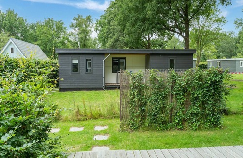 Linde House | Comfortable holiday home in Den Ham with garden