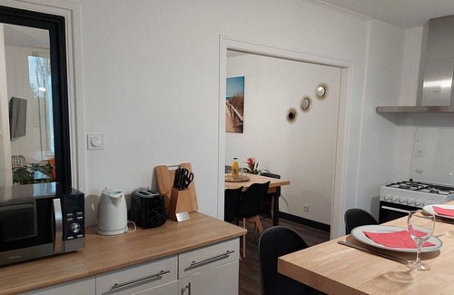 Sibiril House | Comfortable holiday home with a spacious terrace area near the sea