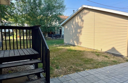 Cedar Rapids - Iowa City House | Comfortable Home Away From Home