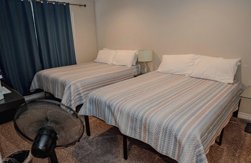 Rancho Oakey House | Comfortable Home away from Home just 5 minutes from Las Vegas Strip