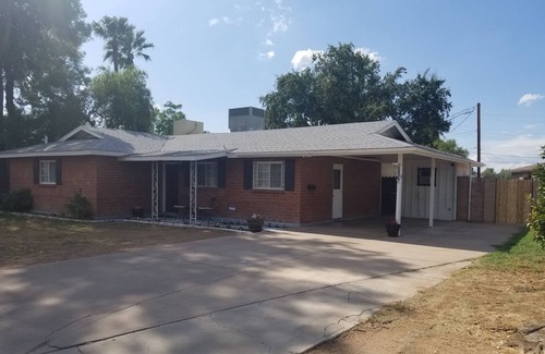 Camelback East House | Comfortable Home, Central Phoenix Pets ok, Pool, 3 bedroom 3 bath Close to all.