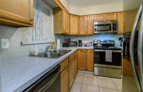 Sandalwood House | Comfortable Home in Great Location