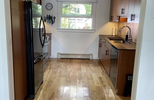 Damariscotta House | Comfortable Home on Damariscotta River Close to Everything