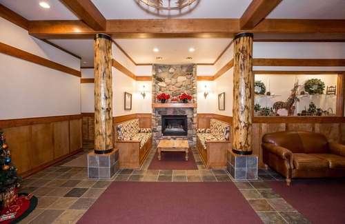 Whitefish Hotel | Comfortable Hotel Room with Amenities