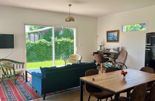 Naujac-Sur-Mer House | Comfortable house 15' from the ocean and lake and 30' from the Grands Châteaux du Médoc