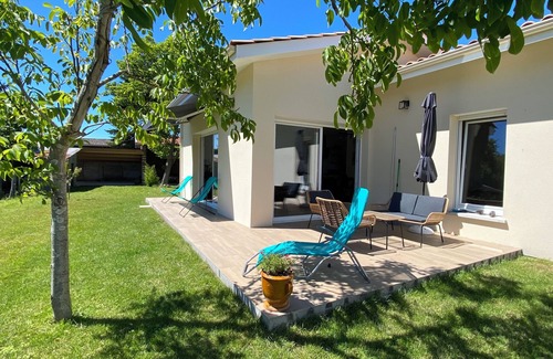 Naujac-Sur-Mer House | Comfortable house 15' from the ocean and lake and 30' from the Grands Châteaux du Médoc