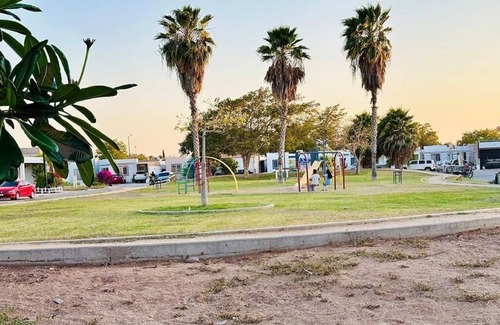 Los Mochis House | COMFORTABLE HOUSE IDEAL FOR FAMILIES, IN SEMI-PRIVATE, CLOSE TO TOURIST ATTRACTIONS