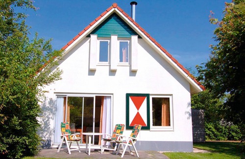 Hoogersmilde House | Comfortable house with solarium near the Drents-Friese Wold