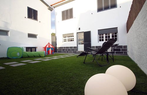 Ponta Delgada Villa | Comfortable house with magnificent garden