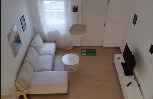 Latiano Apartment | Comfortable indinpedent studio apartment, for singles, couples or family with children