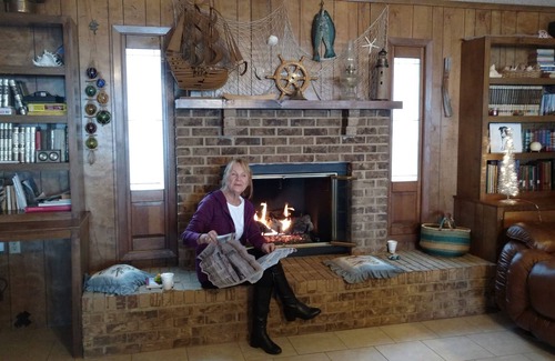 Homer House | Comfortable Lake House on Beautiful Lake Claiborne, swimming area, more!