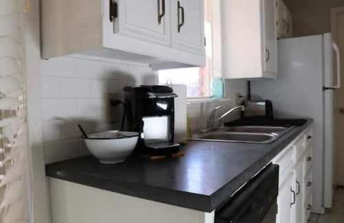 Lubbock House | Comfortable LBK Refuge