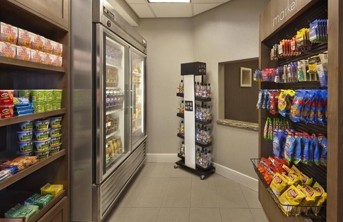 Avon Apartment | Comfortable & Memorable Stay! 3 Cozy Units, Free Breakfast and Parking!