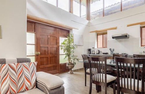 Calca House | Comfortable modern house with large garden, stunning mountain views.