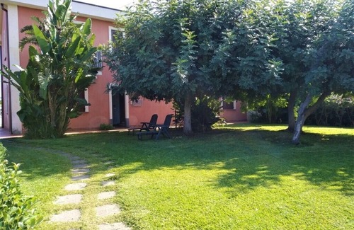 Santa Tecla Apartment | Comfortable one bedroom apartment with private terrace, swimming pool overlooking the sea