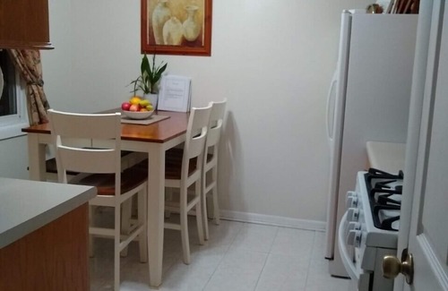 Evanston House | Comfortable place in Evanston! Close to Northwestern and Loyola University.