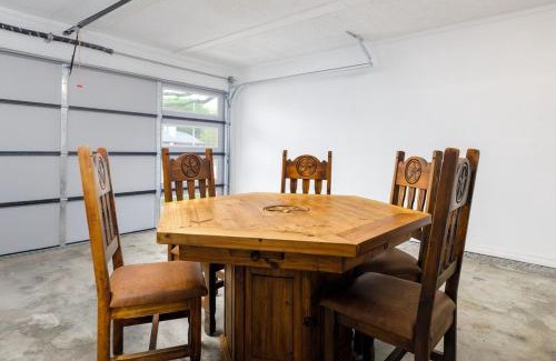 Mesa Ridge House | Comfortable Poker House Near Kalahari & Dell Diamond