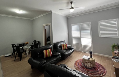Maroubra South Apartment | Comfortable & Private Maroubra apartment close to Airport , Beaches & City !