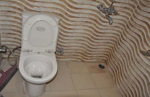 Bullawala House | Comfortable Private Room in Dalanwala