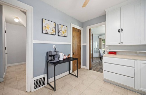 Peoria Apartment | Comfortable Private Room | Shared Bath & Kitchen