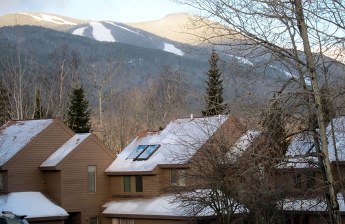 Waterville Valley House | Comfortable quiet 3BR/2BA next to National Forest, on ski shuttle bus route