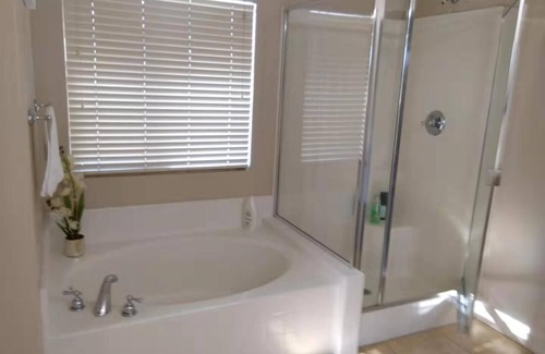 Victorville House | COMFORTABLE SINGLE HOUSE
