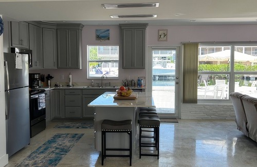 Venetian Shores House | Comfortable, spacious 3-bedroom, 2-bath-1 level home -dock on canal, Islamorada