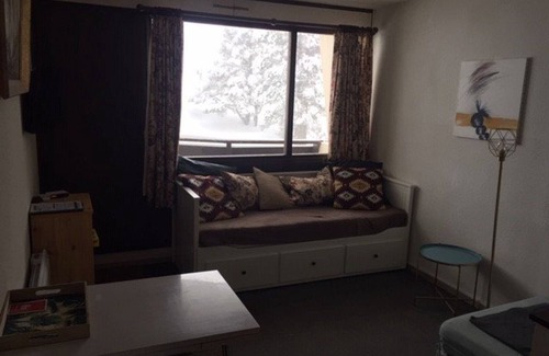 Arette Apartment | Comfortable studio for 4 with elevator and balcony in Arette