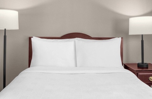 Milpitas Hotel | Comfortable Suite w/breakfast Near Major Silicon Valley Attractions