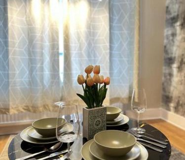 Kennington Apartment | Comfortable Three Bedroom Apartment