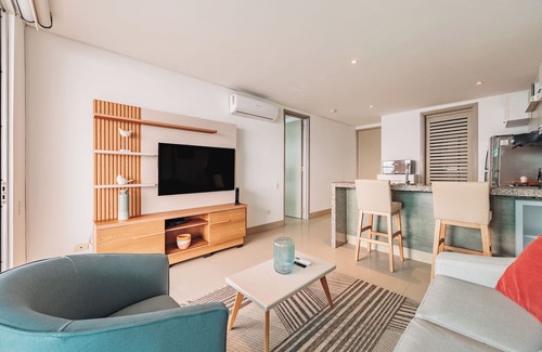 El Laguito Apartment | Comfortable Unit with Fabulous View in Palmetto Beach