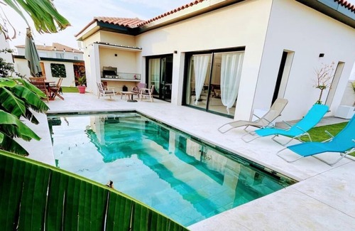 Pia House | Comfortable villa 10 minutes from the beaches and swimming pool