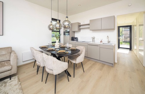 Workum House | Comfortable villa for 6 people, with three bedrooms, a spacious garden and plenty of opportunities to enjoy the outdoor life together.