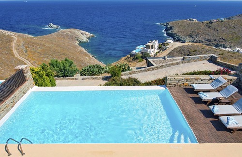 Kea Villa | Comfortable villa with a swimming pool and a great sea view ideal for relaxing